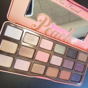 Too Faced - SWEET PEACH PALETTE